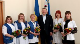 Міжнародний день медичної сестри: на Дніпропетровщині привітали працівниць обласних лікарень